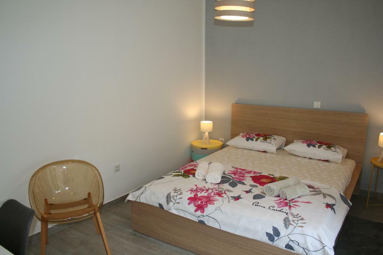 Room With Garden สปลิท ภายนอก รูปภาพ