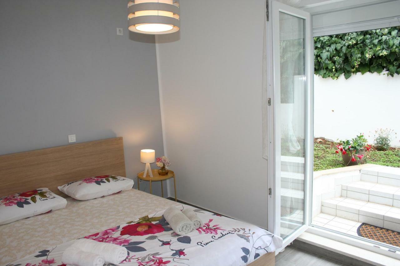 Room With Garden สปลิท ภายนอก รูปภาพ