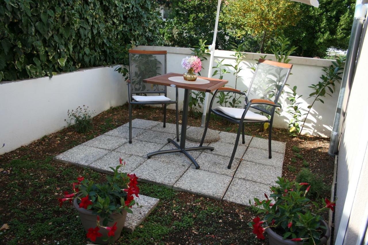 Room With Garden สปลิท ภายนอก รูปภาพ
