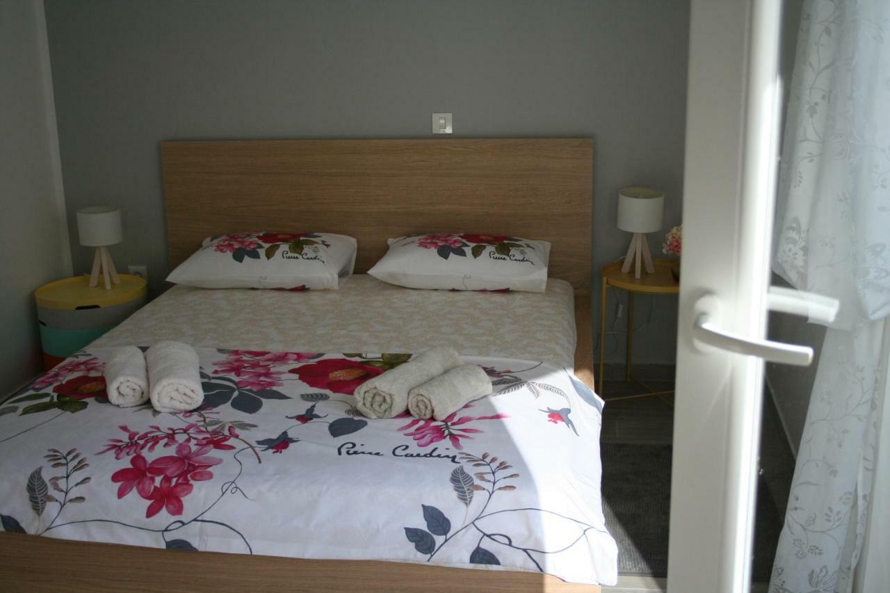 Room With Garden สปลิท ภายนอก รูปภาพ