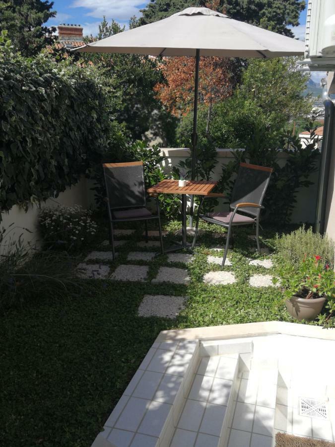Room With Garden สปลิท ภายนอก รูปภาพ